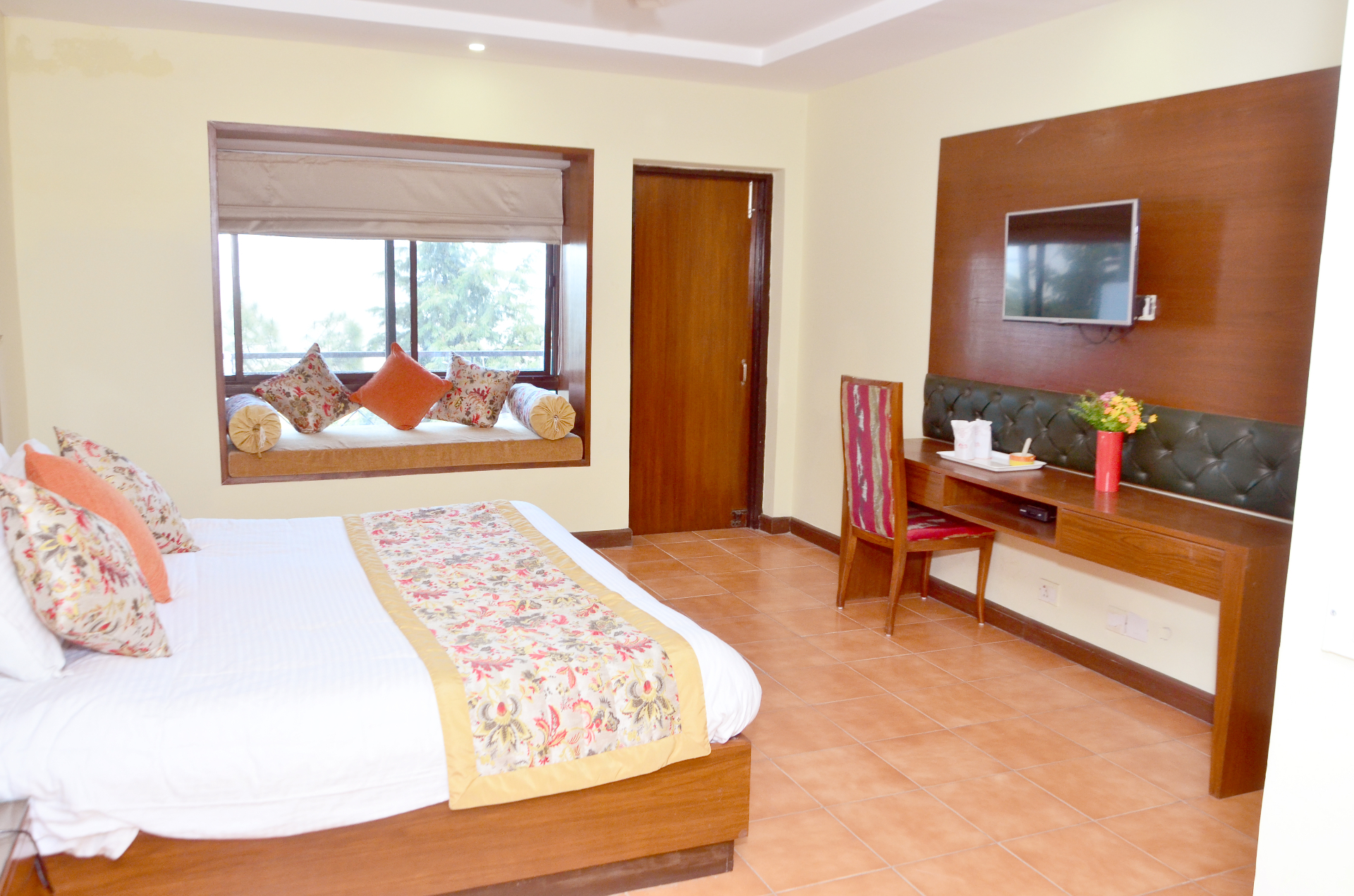 Superior Deluxe Room view 1